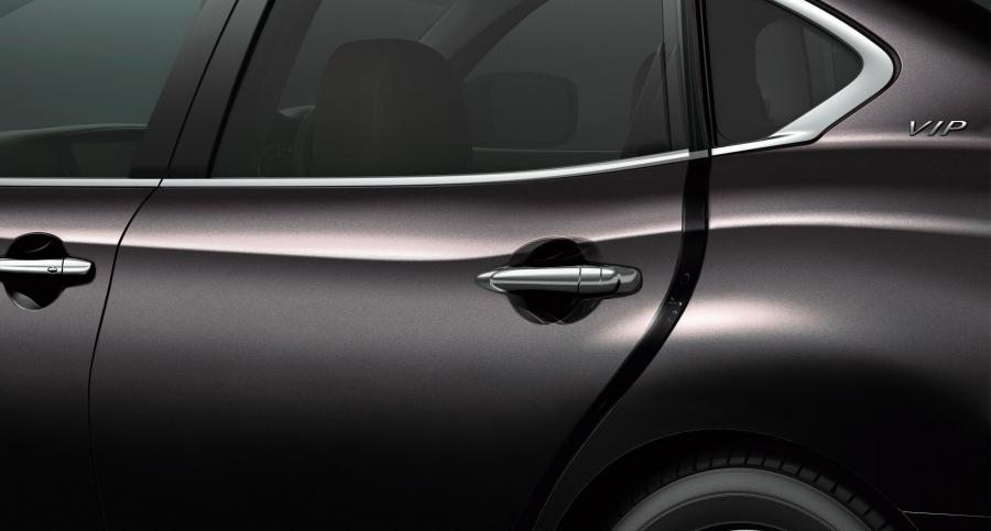  Nissan Cima Hybrid 2012 года  (фото 31 из 48)